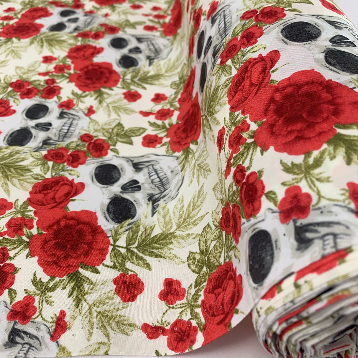 Poplin Prints Floral Skulls Fabric Roll