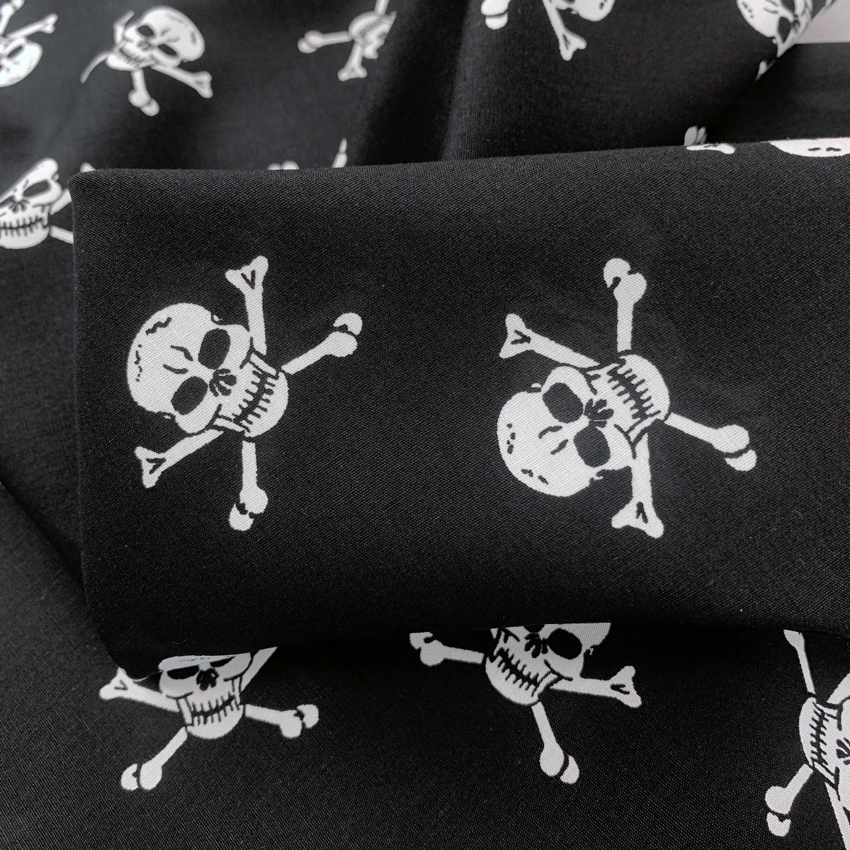 Poplin Prints Lethal Folded