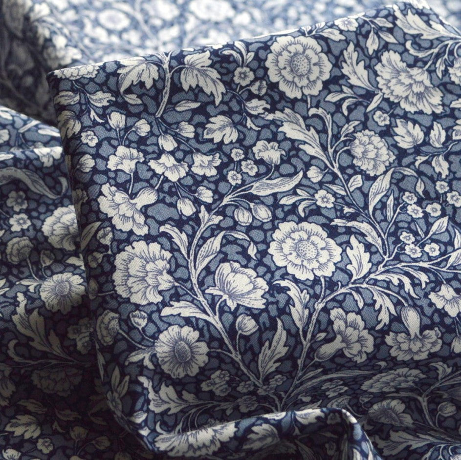 Poplin Prints Lewis Dark Navy Dark Navy Cream Cotton Dress Craft Fabric Cu