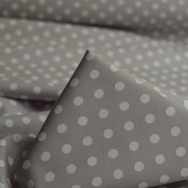 Poplin Prints Wat Spot Silver Silver Grey Polka Dot Cotton Poplin Fabric Cu