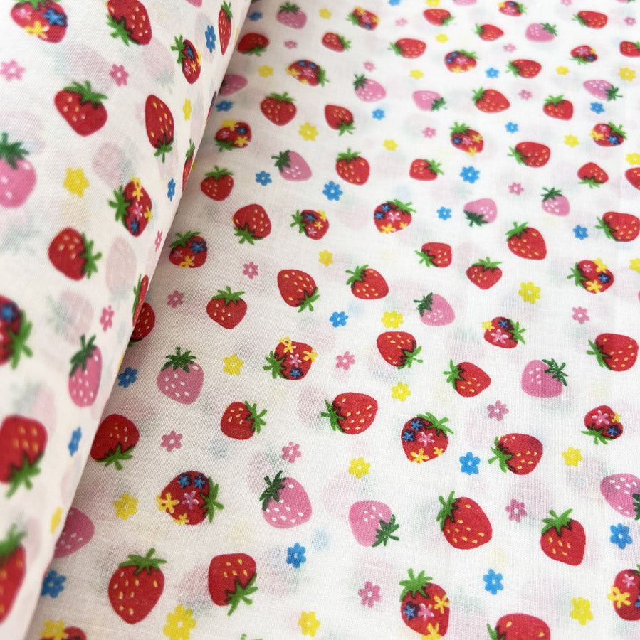 Pretty Polly Cotton Polyester Print Fabric Strawberries And Cream Roll