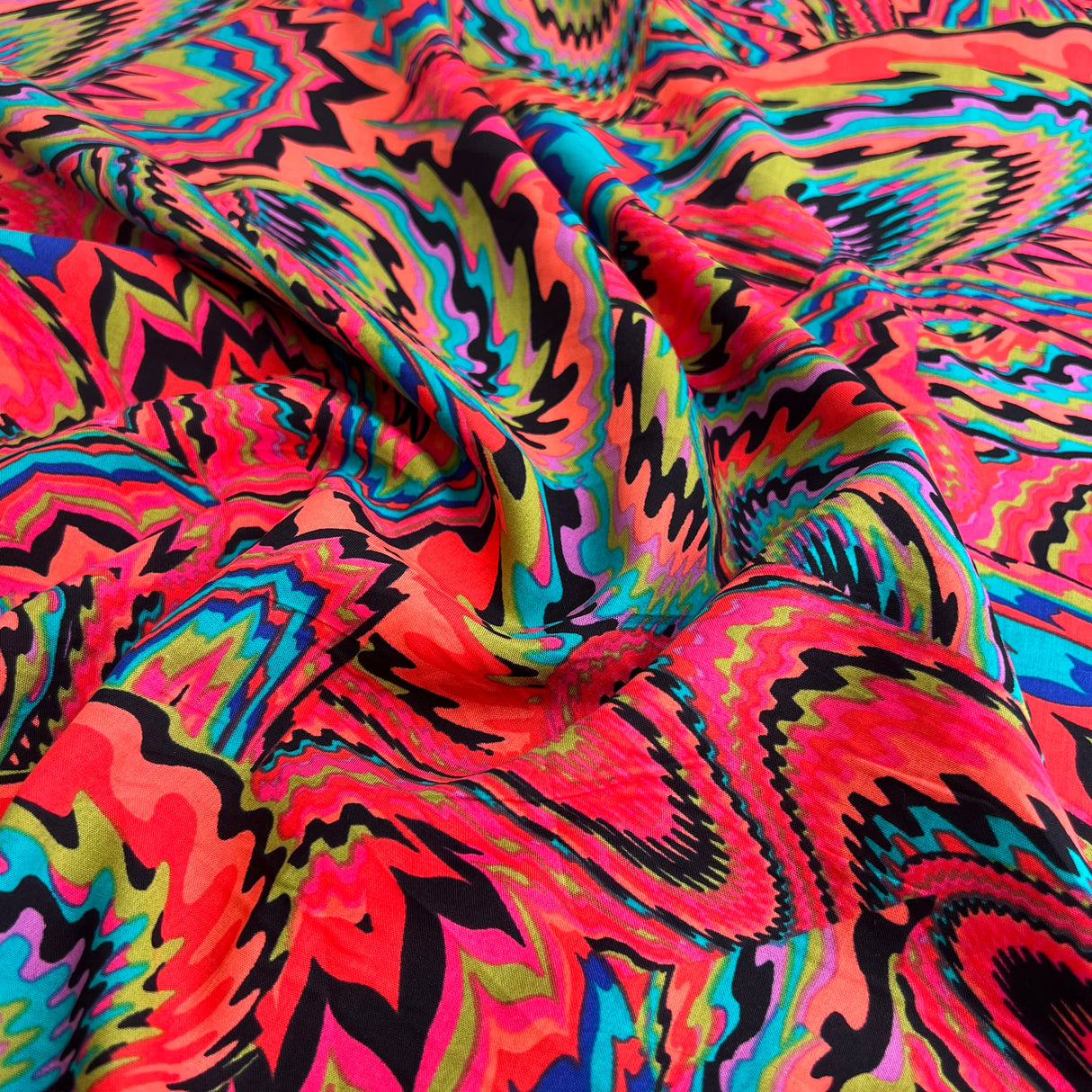 Printed Voile Tripping Red Cotton Rayon Multicoloured Paisley Woven Dress Fabric