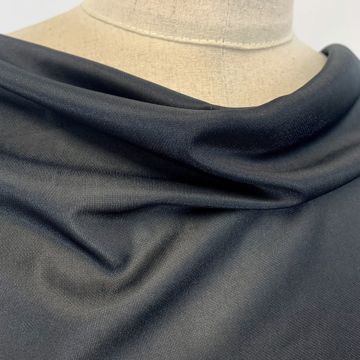 Redeem Black Medium Weight Stretch Lining Fabric Neck 259B821C 7E64 4D1D 8E46 C458A494537D