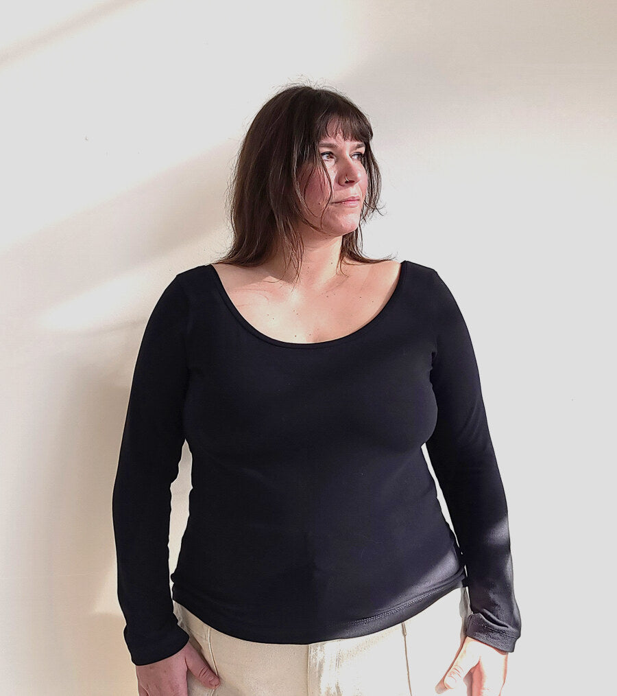 Sew House Seven Curvy Skyline Tee Pattern 1