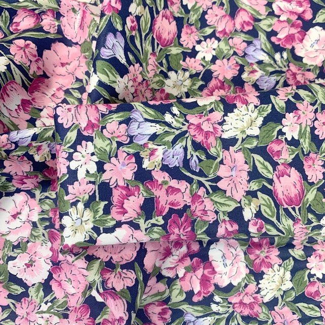 Sewing Room Rose Pink Floral Pattern Fold