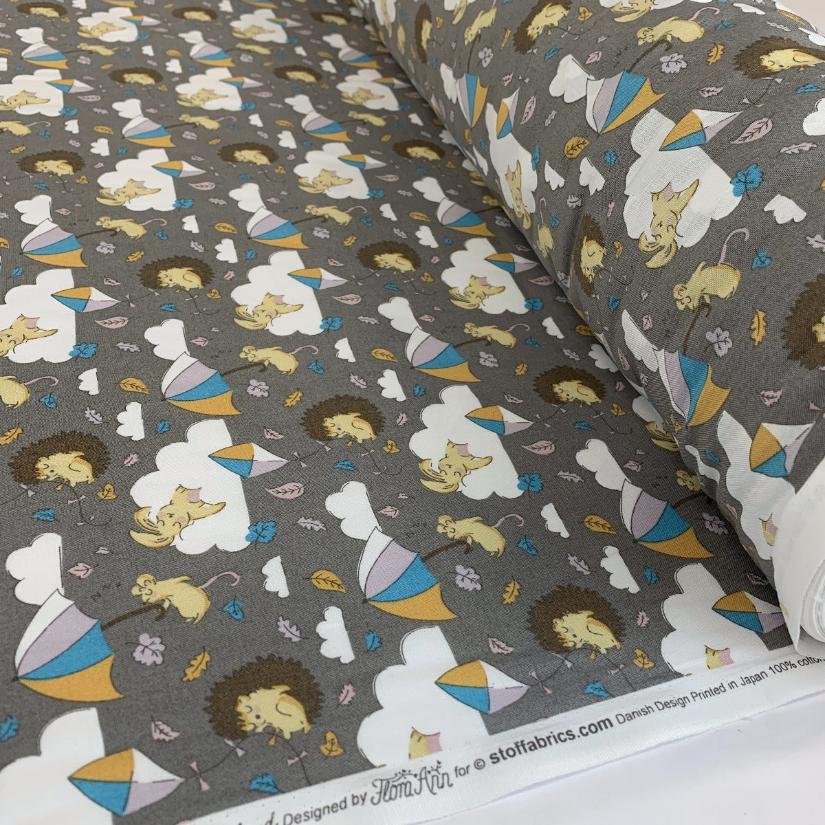 Stof Craft Hedgehogs Mice Japanese Craft Cotton Fabric Grey White Yellow Clouds Umbrella Roll