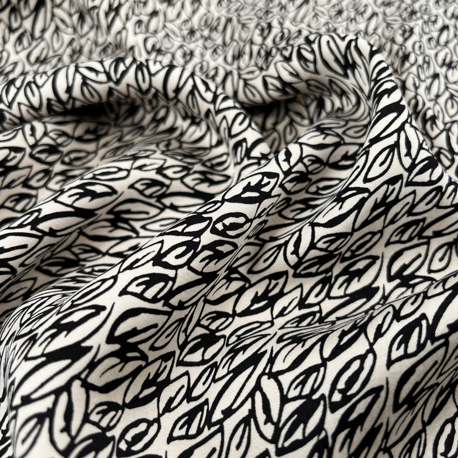 Super cupro latte viscose leaf print beige black soft dress fabric cu
