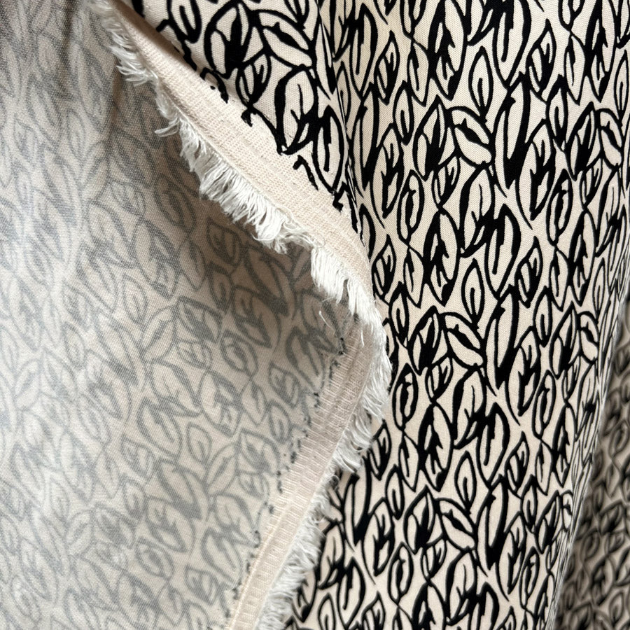 Super cupro latte viscose leaf print beige black soft dress fabric fold