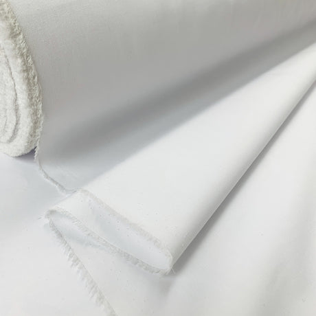 Superior Quality Poly Cotton Poplin White Plain Dyed Poly Cotton Poplin Shirting Fabric Close Up Fabric Photo