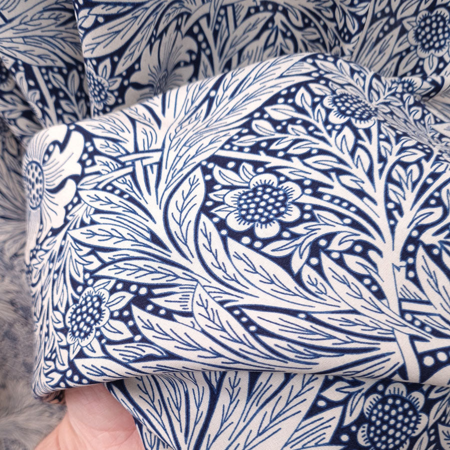 Viscose Challis Billy Floral Closeup