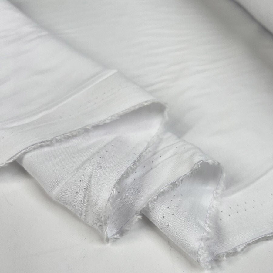 Viscose Voile White Plain Woven Fine Shirting Fabric Fold