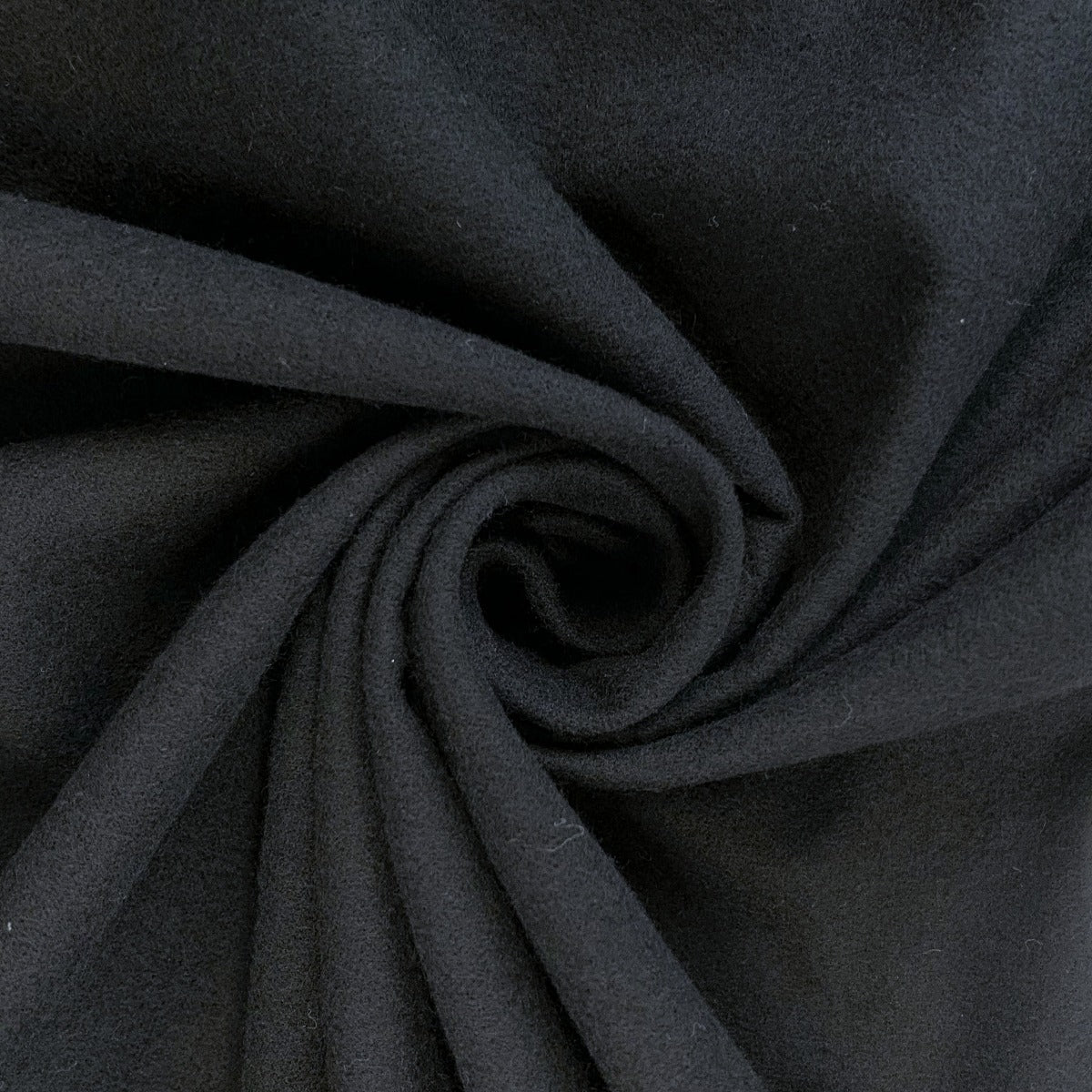Remnant - Winceyette Plain - Black (1m)