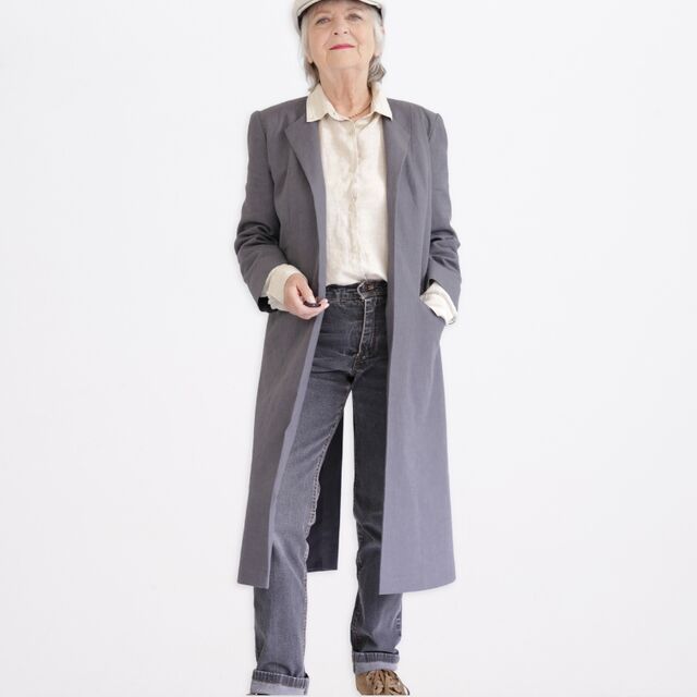 Customer Make by Angela Kane - Pure Linen - Pewter Fabric - 664 Summer Coat Pattern - August 2023