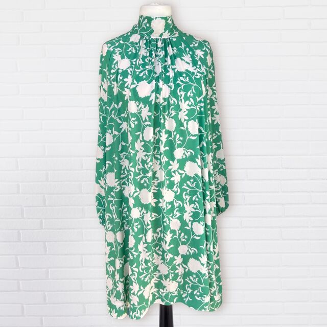 Customer Make by Paula - Tencel Lawn - Charlotte Fabric - Trend Patterns Raglan Dress - April 2023