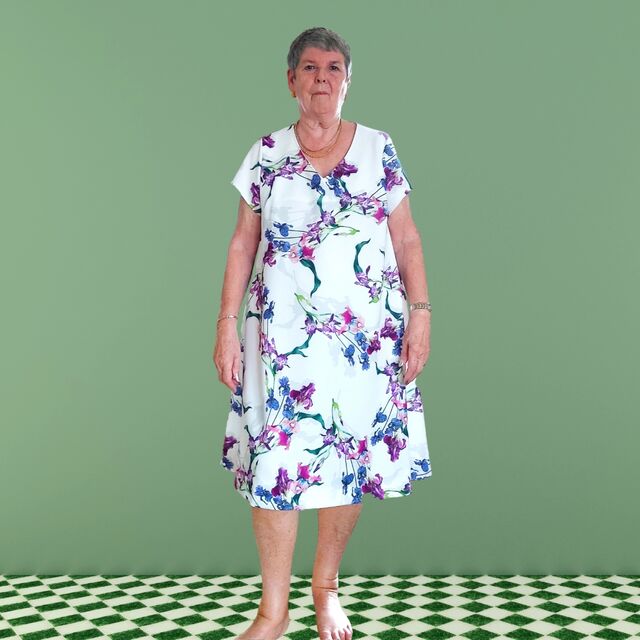 Customer Make by Margaret - Lithodora Fabric - Butterick B6317 Dress - June 2023