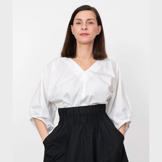 The Assembly Line - V-Neck Cuff Top Pattern