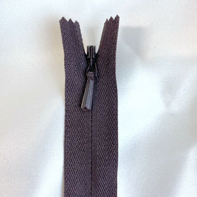YKK - Concealed Invisible Zip - Dark Brown (9")