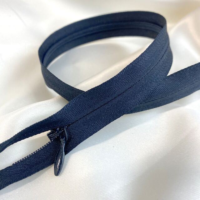 YKK - Concealed Invisible Zip - Dark Navy (17")