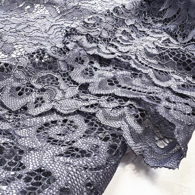 Double Scallop Lace - Grey