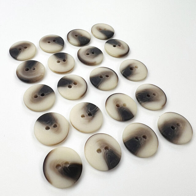 Pack of 20 Brown/Ivory 2 Hole Marble Effect Plastic Buttons (17mm)