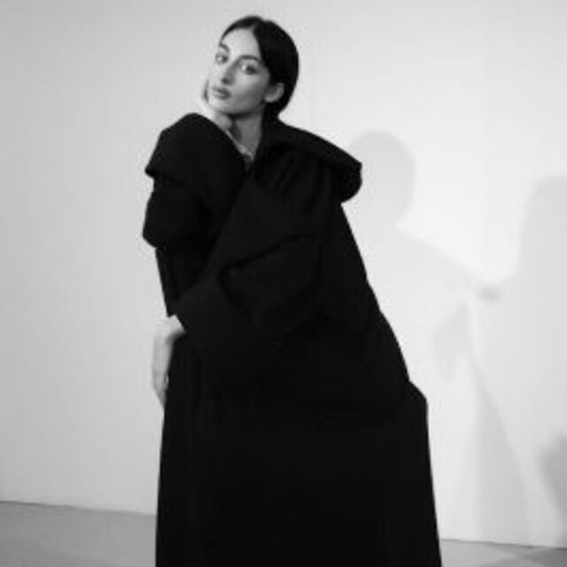 Coat- using black wool by Martapermuyfd from Instagram