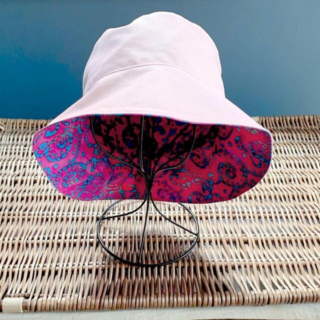 Bucket Hat Batik Caroline
