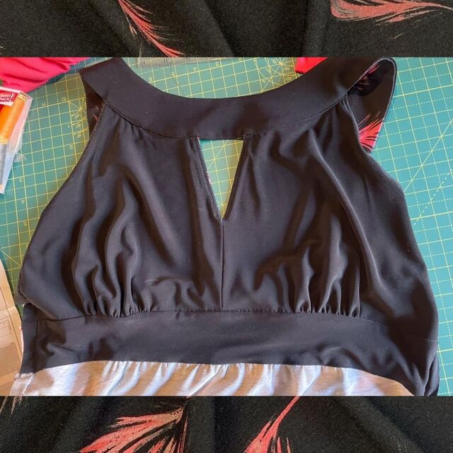 Isabelle - Hot Palms