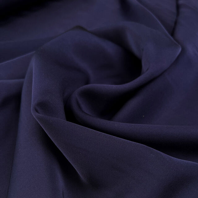 Remnant - Luscious Viscose - Ink (1.15m)