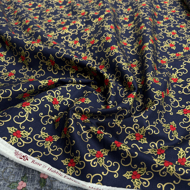 Christmas Cotton - Berries & Holly - Blue