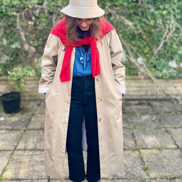 Trench coat & bucket hat by Luci - Fabric - Storm System - Beige - Pattern - Vintage Vogue 7814 - February 25