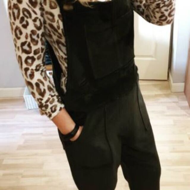 Dungarees- using grey corduroy