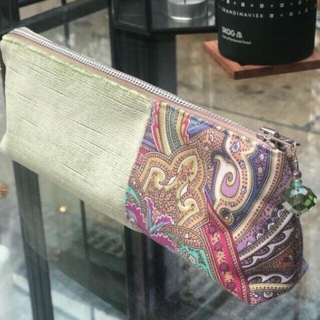 Makeup cases- Using cotton & canvas material