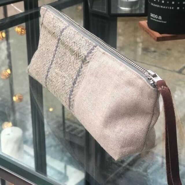 Makeup cases- Using cotton & canvas materials